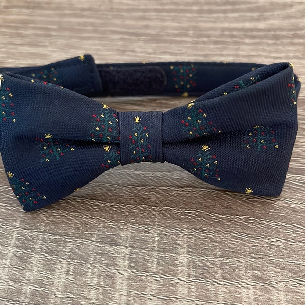 Janie and Jack Christmas bowtie